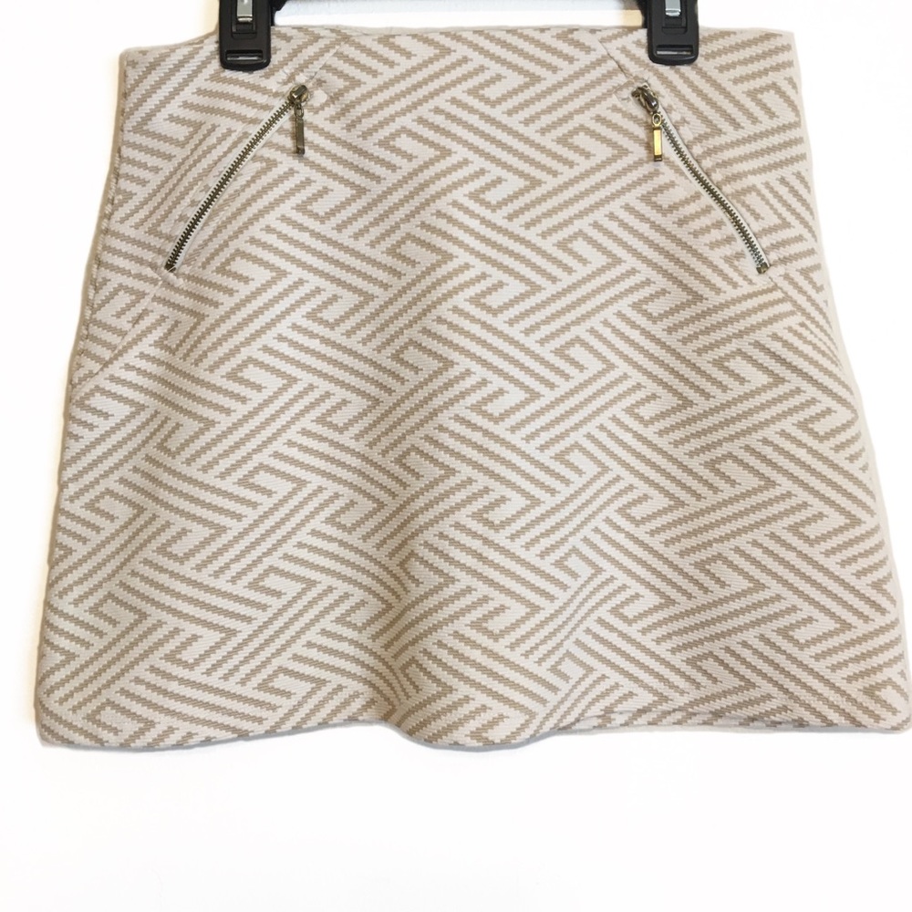 Sfera | Cream & White Zig-zag A-line Mini Skirt